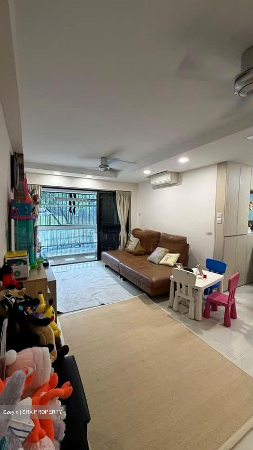 Blk 588B Montreal Spring (Sembawang), HDB Executive #574568781
